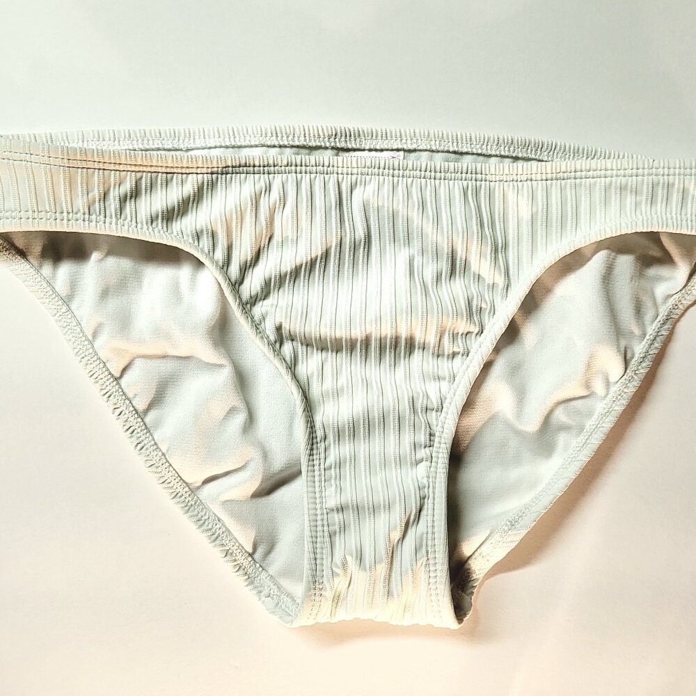 🌊🤍(NWOT!!) NOBO White Ribbed Hipster Bikini Bottoms, Size Jrs Med